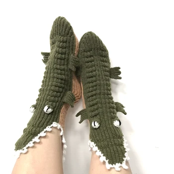 INS vėjo vientisos spalvos didelėmis akimis Kalėdų krokodilas kojinės Europos ir Amerikos namų grindų kojinių šiltų kojinių mezgimo